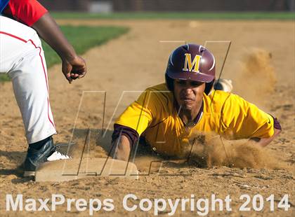 Thumbnail 3 in DeMatha @ Bishop McNamara photogallery.