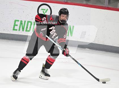 Thumbnail 3 in Pope Francis Prep vs. Boston College High (Sacred Heart Christmas Classic) photogallery.