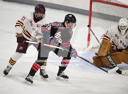 Thumbnail 3 in Pope Francis Prep vs. Boston College High (Sacred Heart Christmas Classic) photogallery.