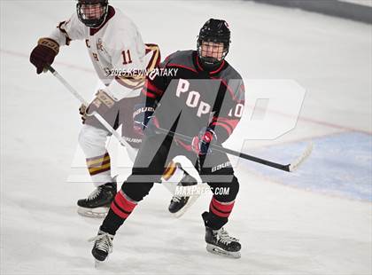 Thumbnail 1 in Pope Francis Prep vs. Boston College High (Sacred Heart Christmas Classic) photogallery.