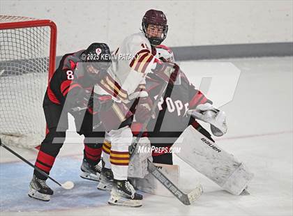Thumbnail 1 in Pope Francis Prep vs. Boston College High (Sacred Heart Christmas Classic) photogallery.