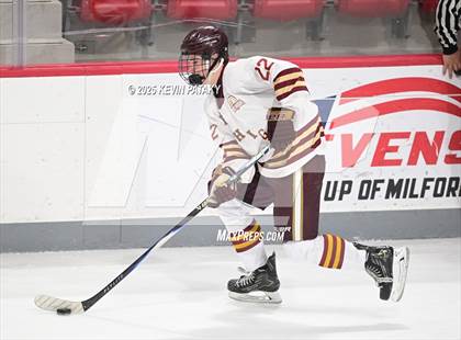 Thumbnail 2 in Pope Francis Prep vs. Boston College High (Sacred Heart Christmas Classic) photogallery.
