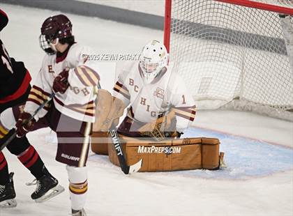 Thumbnail 3 in Pope Francis Prep vs. Boston College High (Sacred Heart Christmas Classic) photogallery.