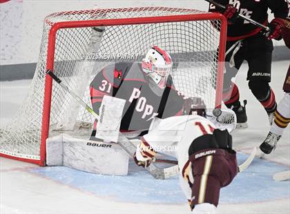 Thumbnail 2 in Pope Francis Prep vs. Boston College High (Sacred Heart Christmas Classic) photogallery.