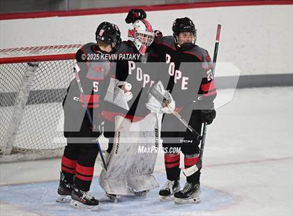 Thumbnail 2 in Pope Francis Prep vs. Boston College High (Sacred Heart Christmas Classic) photogallery.