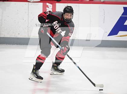 Thumbnail 1 in Pope Francis Prep vs. Boston College High (Sacred Heart Christmas Classic) photogallery.