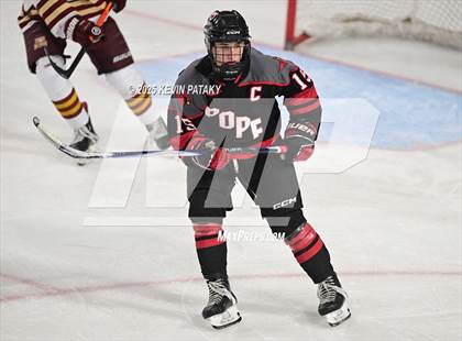 Thumbnail 1 in Pope Francis Prep vs. Boston College High (Sacred Heart Christmas Classic) photogallery.