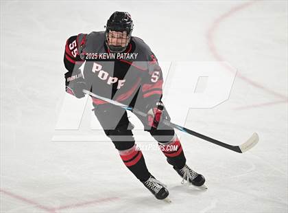 Thumbnail 3 in Pope Francis Prep vs. Boston College High (Sacred Heart Christmas Classic) photogallery.