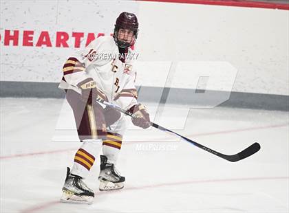 Thumbnail 1 in Pope Francis Prep vs. Boston College High (Sacred Heart Christmas Classic) photogallery.