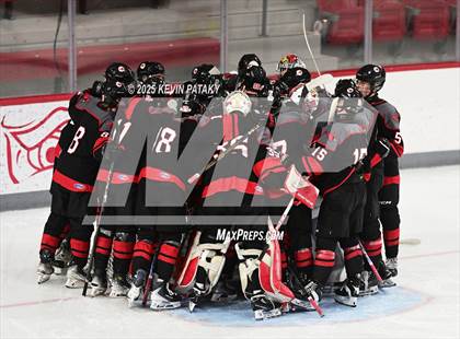 Thumbnail 2 in Pope Francis Prep vs. Boston College High (Sacred Heart Christmas Classic) photogallery.