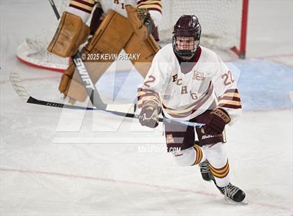 Thumbnail 1 in Pope Francis Prep vs. Boston College High (Sacred Heart Christmas Classic) photogallery.