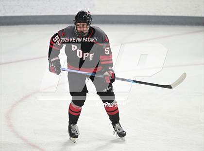 Thumbnail 2 in Pope Francis Prep vs. Boston College High (Sacred Heart Christmas Classic) photogallery.