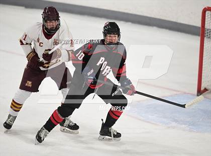 Thumbnail 2 in Pope Francis Prep vs. Boston College High (Sacred Heart Christmas Classic) photogallery.