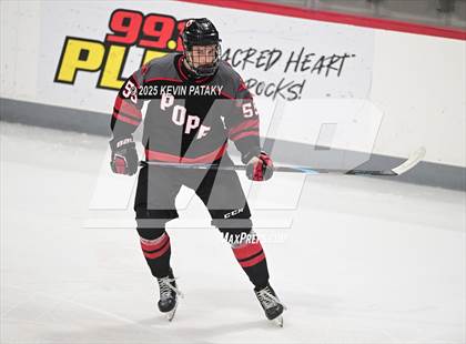 Thumbnail 2 in Pope Francis Prep vs. Boston College High (Sacred Heart Christmas Classic) photogallery.