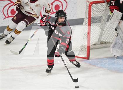 Thumbnail 3 in Pope Francis Prep vs. Boston College High (Sacred Heart Christmas Classic) photogallery.
