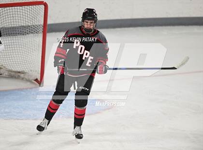 Thumbnail 3 in Pope Francis Prep vs. Boston College High (Sacred Heart Christmas Classic) photogallery.