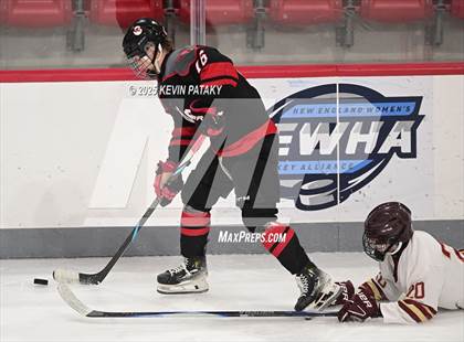 Thumbnail 1 in Pope Francis Prep vs. Boston College High (Sacred Heart Christmas Classic) photogallery.