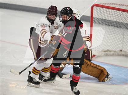 Thumbnail 2 in Pope Francis Prep vs. Boston College High (Sacred Heart Christmas Classic) photogallery.