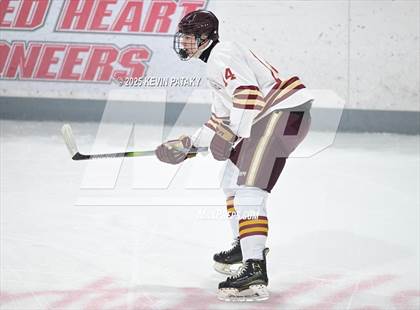 Thumbnail 3 in Pope Francis Prep vs. Boston College High (Sacred Heart Christmas Classic) photogallery.