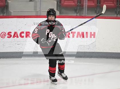 Thumbnail 1 in Pope Francis Prep vs. Boston College High (Sacred Heart Christmas Classic) photogallery.