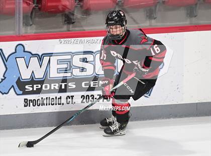 Thumbnail 3 in Pope Francis Prep vs. Boston College High (Sacred Heart Christmas Classic) photogallery.