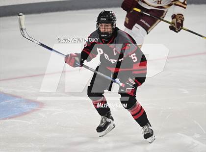 Thumbnail 3 in Pope Francis Prep vs. Boston College High (Sacred Heart Christmas Classic) photogallery.