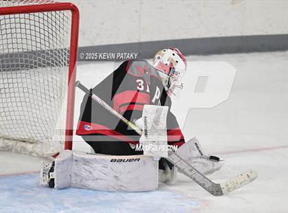 Thumbnail 3 in Pope Francis Prep vs. Boston College High (Sacred Heart Christmas Classic) photogallery.