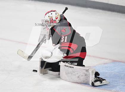 Thumbnail 2 in Pope Francis Prep vs. Boston College High (Sacred Heart Christmas Classic) photogallery.