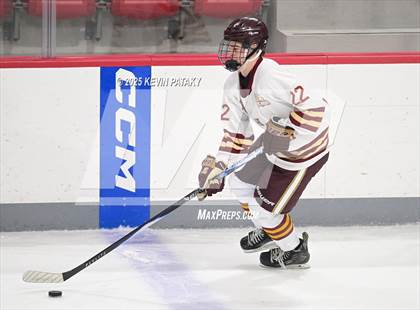 Thumbnail 3 in Pope Francis Prep vs. Boston College High (Sacred Heart Christmas Classic) photogallery.