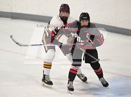 Thumbnail 2 in Pope Francis Prep vs. Boston College High (Sacred Heart Christmas Classic) photogallery.