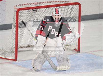 Thumbnail 2 in Pope Francis Prep vs. Boston College High (Sacred Heart Christmas Classic) photogallery.