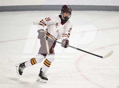 Thumbnail 3 in Pope Francis Prep vs. Boston College High (Sacred Heart Christmas Classic) photogallery.