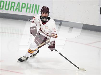 Thumbnail 2 in Pope Francis Prep vs. Boston College High (Sacred Heart Christmas Classic) photogallery.