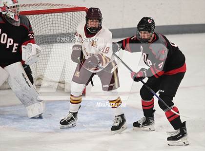 Thumbnail 1 in Pope Francis Prep vs. Boston College High (Sacred Heart Christmas Classic) photogallery.