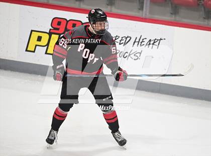 Thumbnail 3 in Pope Francis Prep vs. Boston College High (Sacred Heart Christmas Classic) photogallery.