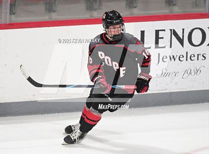 Thumbnail 2 in Pope Francis Prep vs. Boston College High (Sacred Heart Christmas Classic) photogallery.