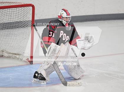 Thumbnail 3 in Pope Francis Prep vs. Boston College High (Sacred Heart Christmas Classic) photogallery.
