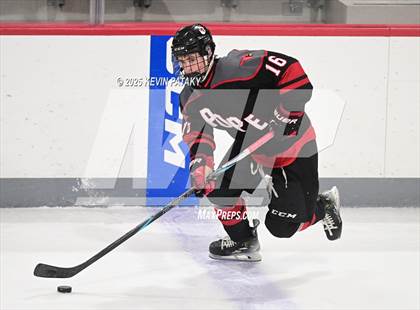 Thumbnail 1 in Pope Francis Prep vs. Boston College High (Sacred Heart Christmas Classic) photogallery.