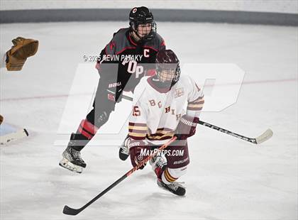 Thumbnail 2 in Pope Francis Prep vs. Boston College High (Sacred Heart Christmas Classic) photogallery.