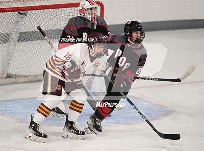 Thumbnail 2 in Pope Francis Prep vs. Boston College High (Sacred Heart Christmas Classic) photogallery.