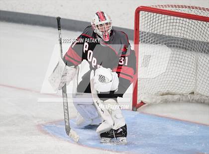 Thumbnail 3 in Pope Francis Prep vs. Boston College High (Sacred Heart Christmas Classic) photogallery.