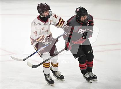 Thumbnail 2 in Pope Francis Prep vs. Boston College High (Sacred Heart Christmas Classic) photogallery.