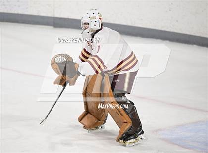 Thumbnail 3 in Pope Francis Prep vs. Boston College High (Sacred Heart Christmas Classic) photogallery.