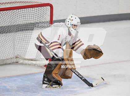 Thumbnail 3 in Pope Francis Prep vs. Boston College High (Sacred Heart Christmas Classic) photogallery.