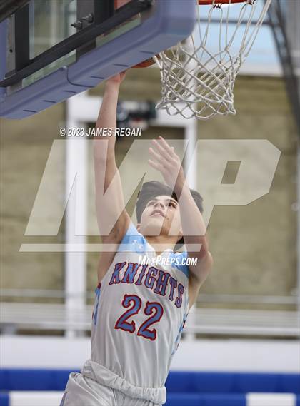 Thumbnail 1 in Carlmont @ Hillsdale photogallery.