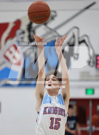 Thumbnail 1 in Carlmont @ Hillsdale photogallery.