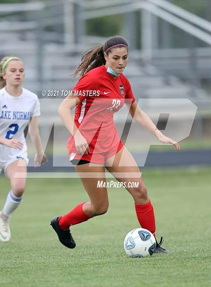Thumbnail 2 in Lake Norman @ South Mecklenburg (NCHSAA 4A Playoffs Round 1) photogallery.