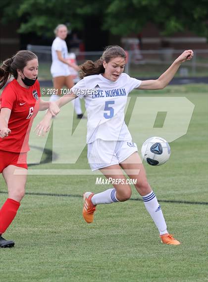 Thumbnail 1 in Lake Norman @ South Mecklenburg (NCHSAA 4A Playoffs Round 1) photogallery.