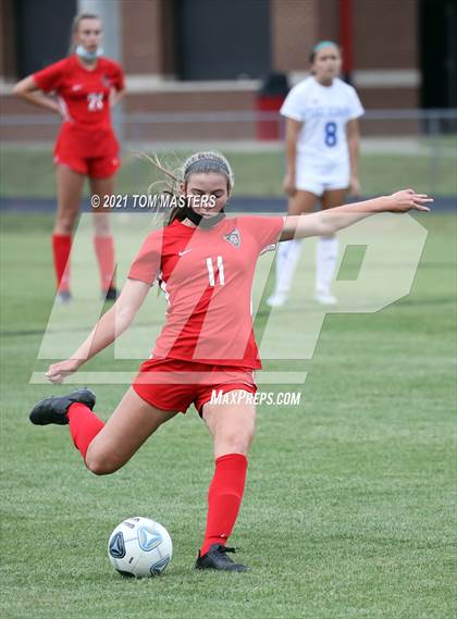 Thumbnail 2 in Lake Norman @ South Mecklenburg (NCHSAA 4A Playoffs Round 1) photogallery.