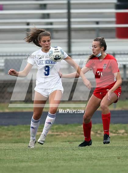 Thumbnail 3 in Lake Norman @ South Mecklenburg (NCHSAA 4A Playoffs Round 1) photogallery.